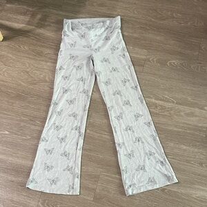 Hollister Light gray butterfly leggings